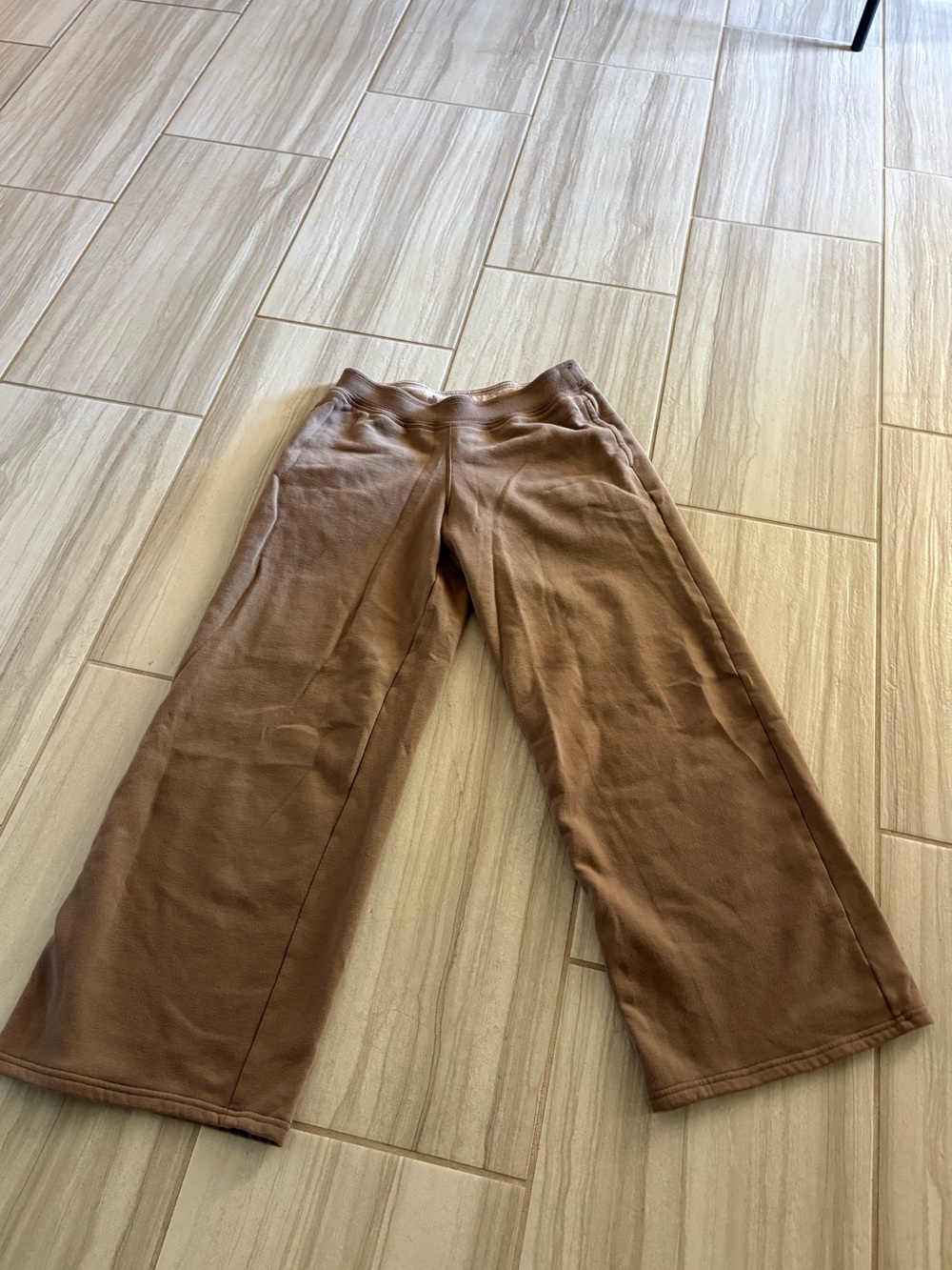 Woman’s hollister Brown Wide-Leg Pants